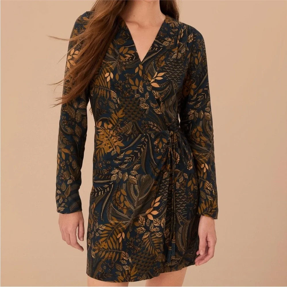FARM Rio Navy and Mustard Leaf-Print Wrap Dress - Picture 1 of 3